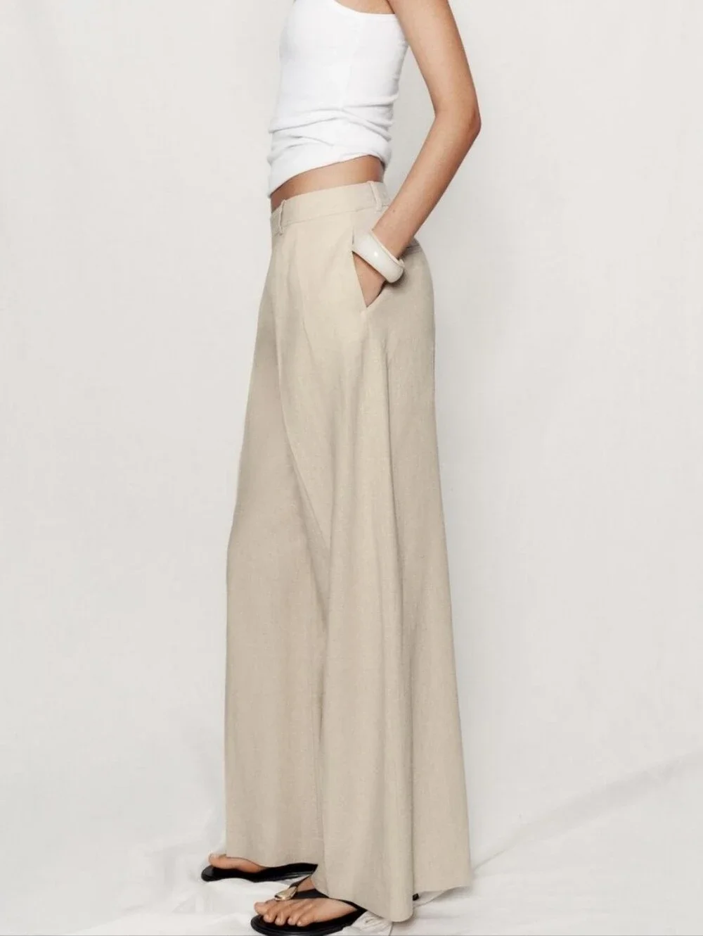Size S linen trousers. Zara